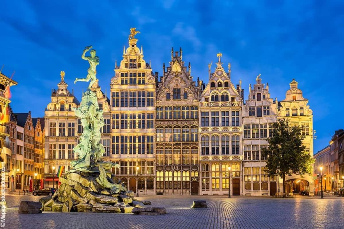 Cozy Apartment In Antwerpen Centraal Exterior photo